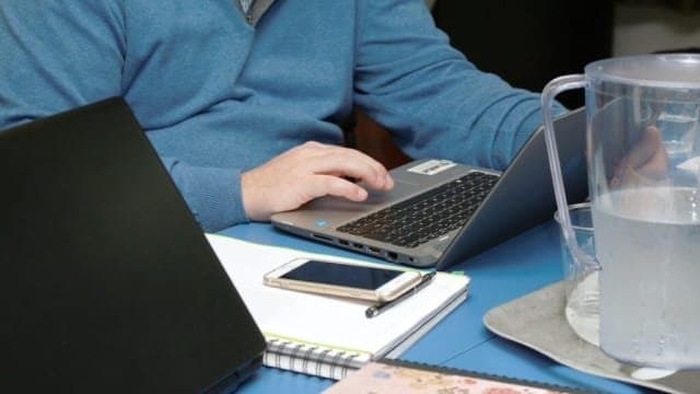 Entrepreneurship In The Digital Age: Navigating The Challenges And Opportunities